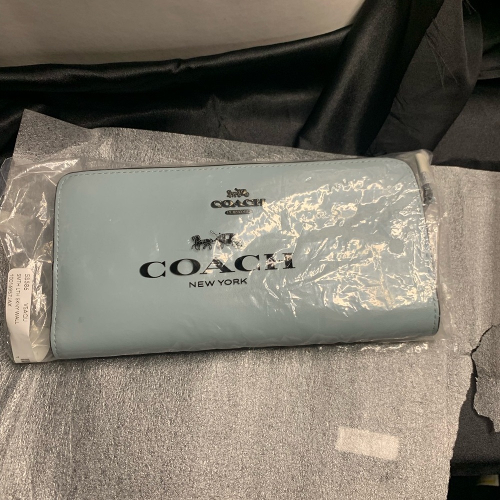 Coach wallet